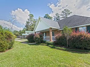 18 Lee Ln, Hattiesburg, MS 39402