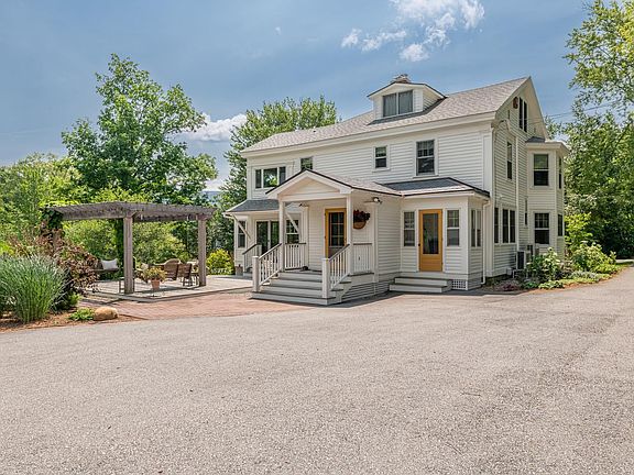2nd image of 212 Taconic Road