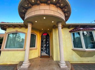 6222 Atoll Ave, Van Nuys, CA 91401