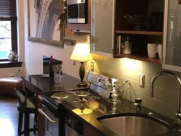 4th image of 12 W Poplar Ave APT 211