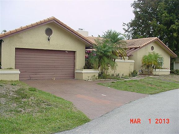 4th image of 6303 White Oak Ln