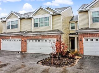 1030 Turin Dr, Hampshire, IL 60140