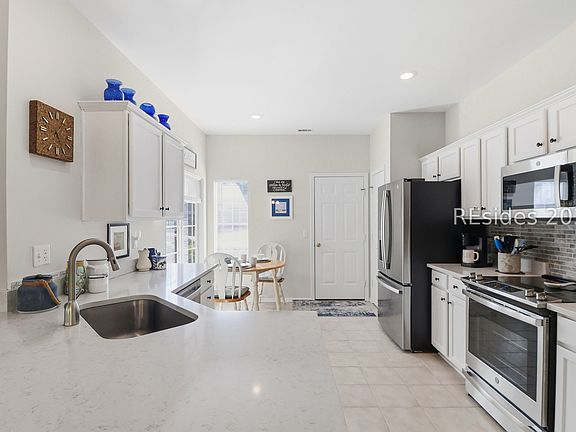 4th image of 33 Broughton Cir