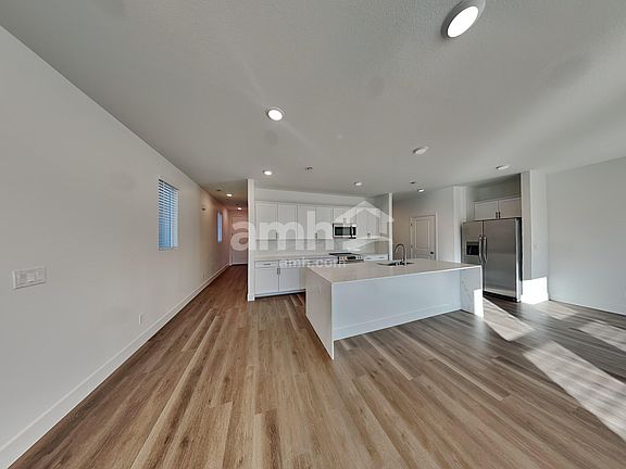 5th image of 8119 Braavos Peninsula Ave