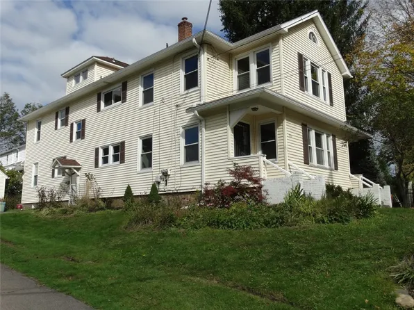 218 Riverside Dr, Binghamton, NY 13905