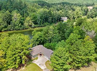 290 Paint Creek Ln, Sylacauga, AL 35151