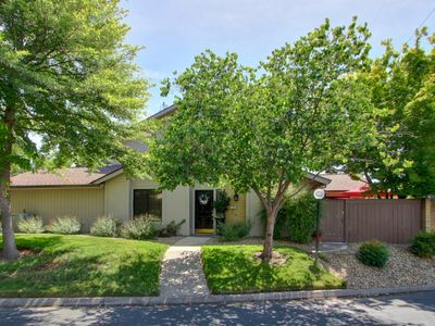 200 E Ranch Rd, Sacramento, CA, 95825
