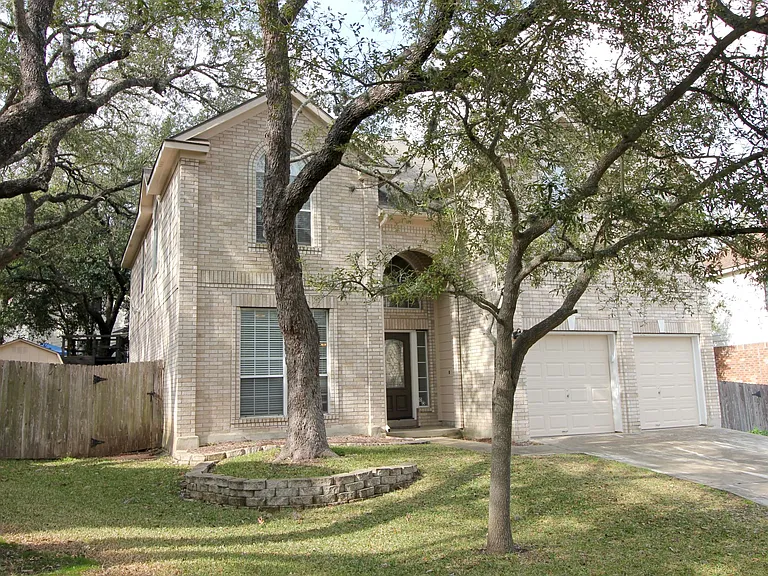 2616 Tree Crown — Photo 17