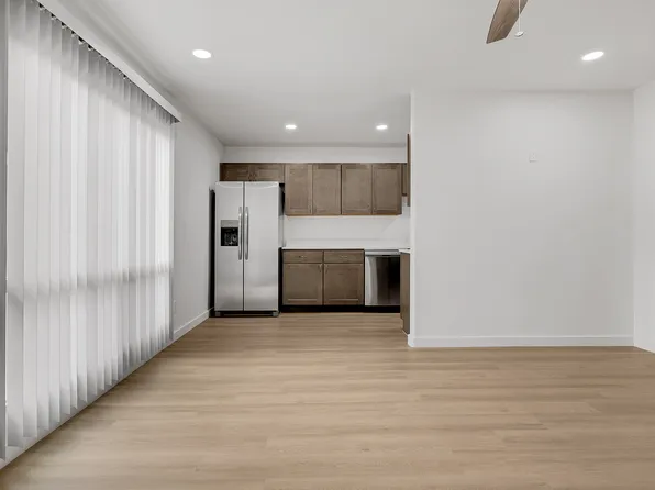 EL DORADO APARTMENTS, 2440 E Glenn St APT 2101, Tucson, AZ 85719