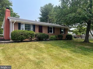 204 Morven Park Rd NW, Leesburg, VA 20176