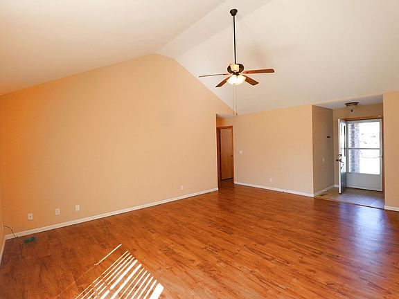 3rd image of 3093 S Overhill Ct