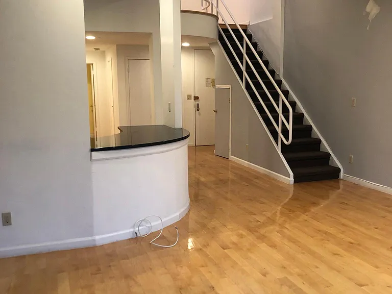 237 Great Neck Rd #4B — Photo 11