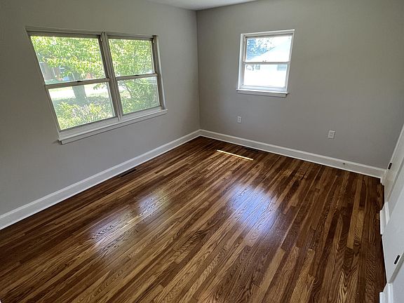 4th image of 233 Winebarger Cir