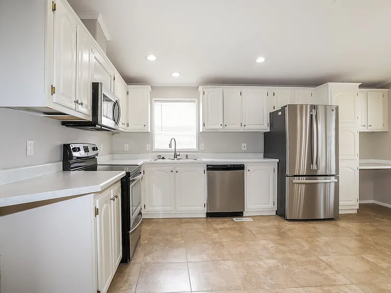 21039 Sweet Blossom Ln — Photo 7