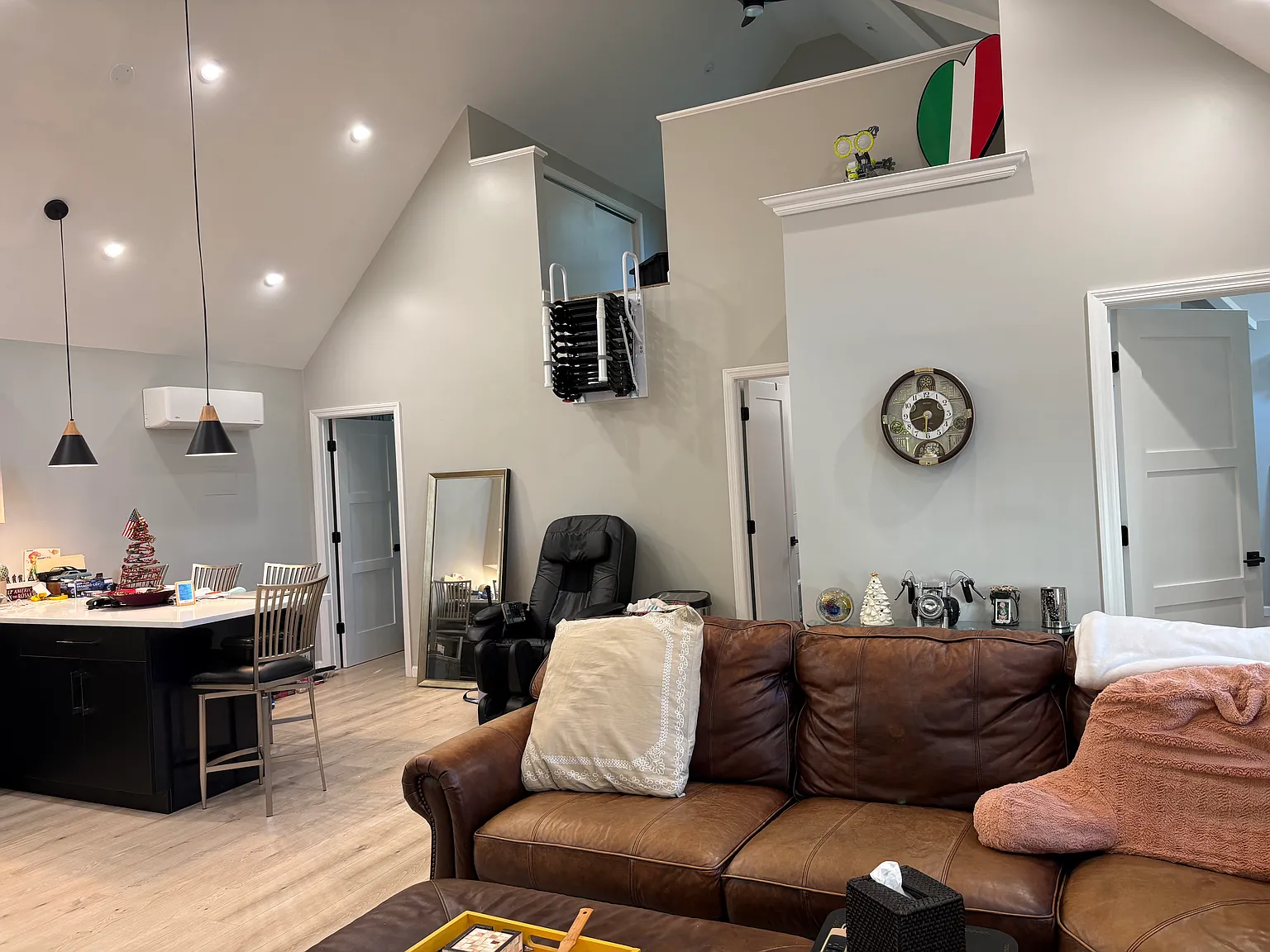 1 bed, 1500 sqft, $3,300 — Photo 4