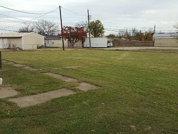 4th image of 4931 S Lake Park Dr