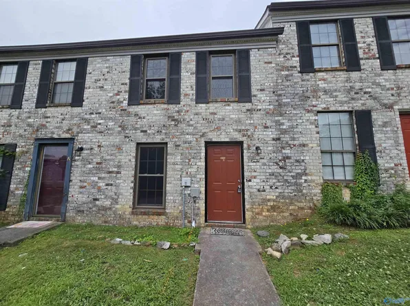 2005 Reaches Pl SW APT B, Huntsville, AL 35802