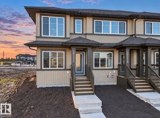 17212 4th St NW, Edmonton, AB T6T2L8