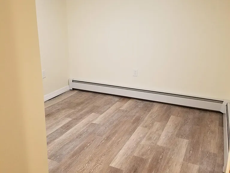 98 Topliff St — Photo 20