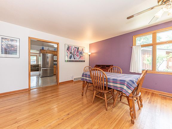 4th image of 2896 Oakdale Dr