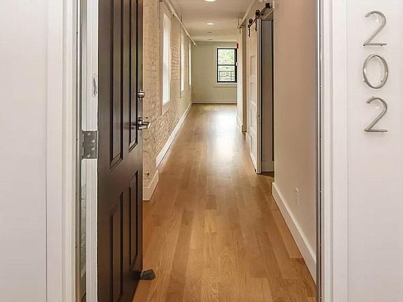 2nd image of 1523 Republic St #202