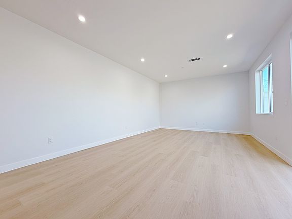 5th image of 16109 E Fairgrove Ave #A