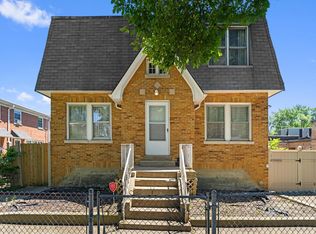 2107 Darrow Ave, Evanston, IL 60201