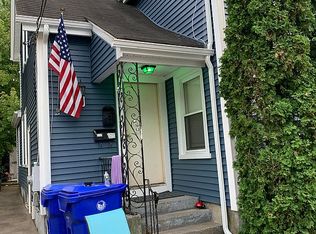 33 Amey St, Pawtucket, RI 02860