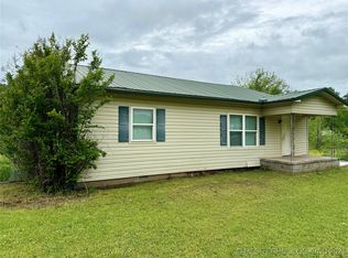 26945 S 206th Rd, Henryetta, OK 74437