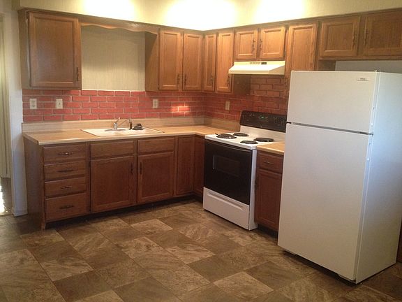 2nd image of 419 Church St APT 4