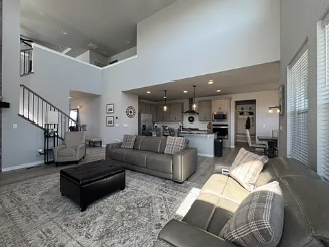 7983 Pennydale Dr — Photo 12