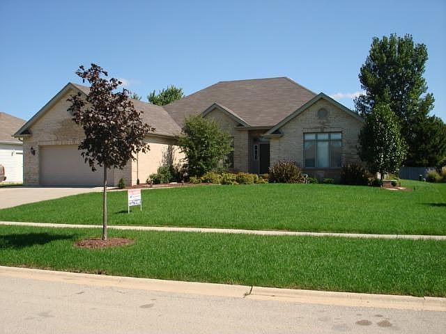 1st image of 526 Bethany Dr