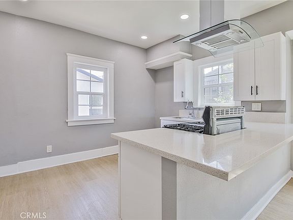 5th image of 1471 E 41st Pl