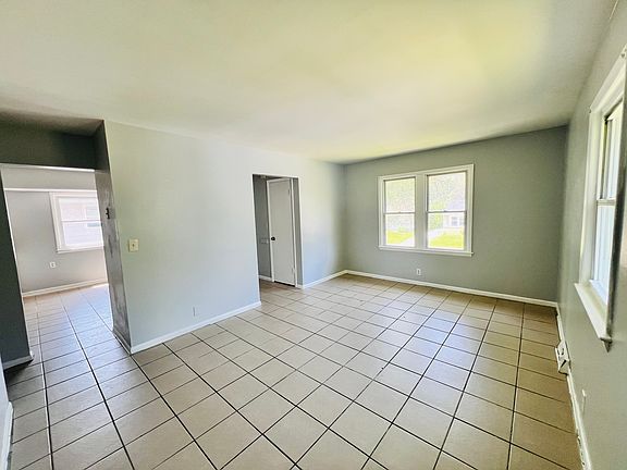 4th image of 5946 N 61st St #5946