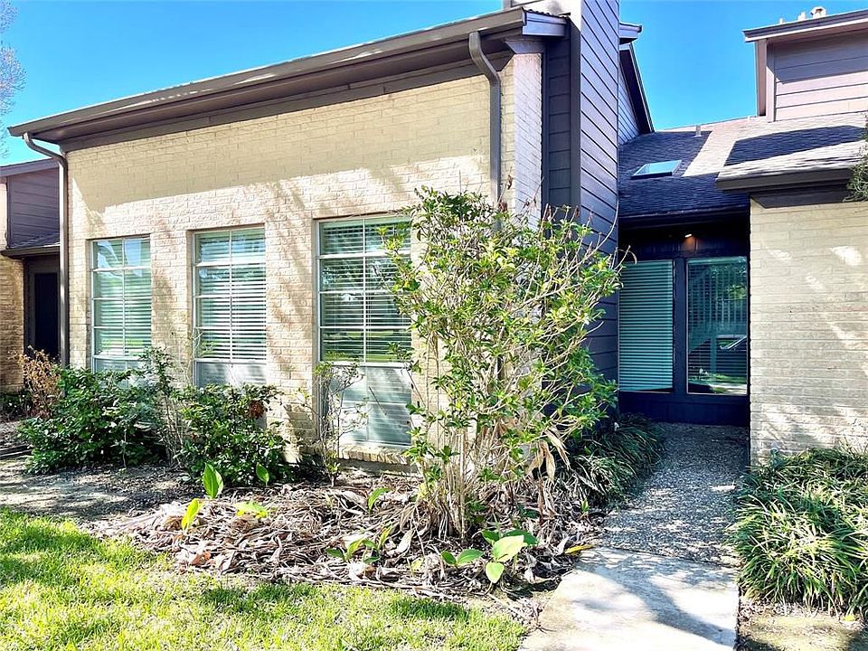 1st image of 2105 Broadlawn Dr