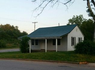 1001 W Franklin St, Salem, MO 65560