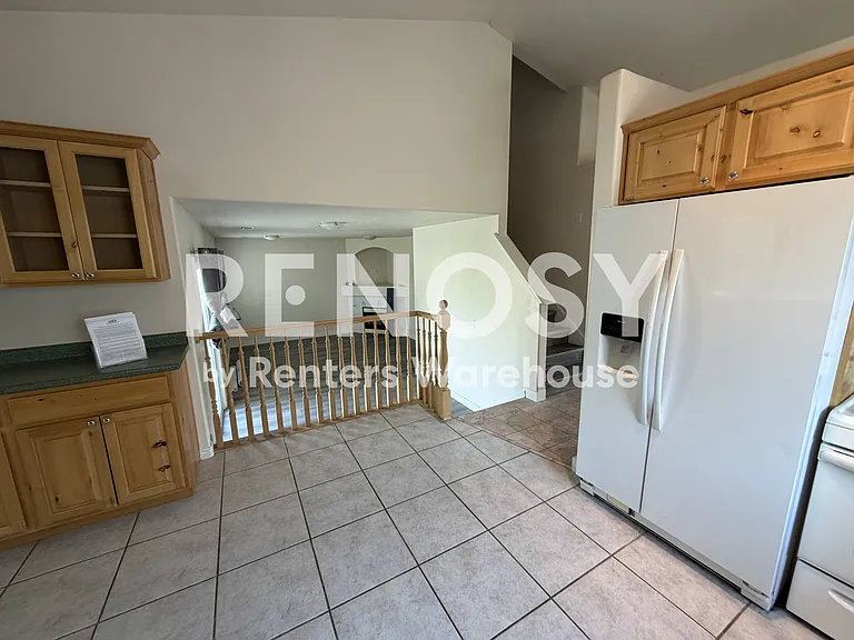 437 E Stephie Marie Ln — Photo 4