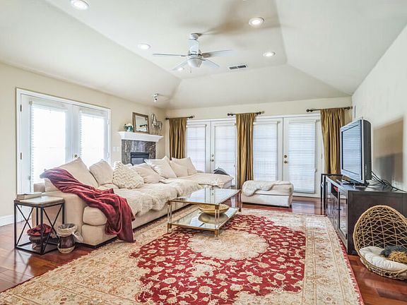 3rd image of 1657 Parkside Ave