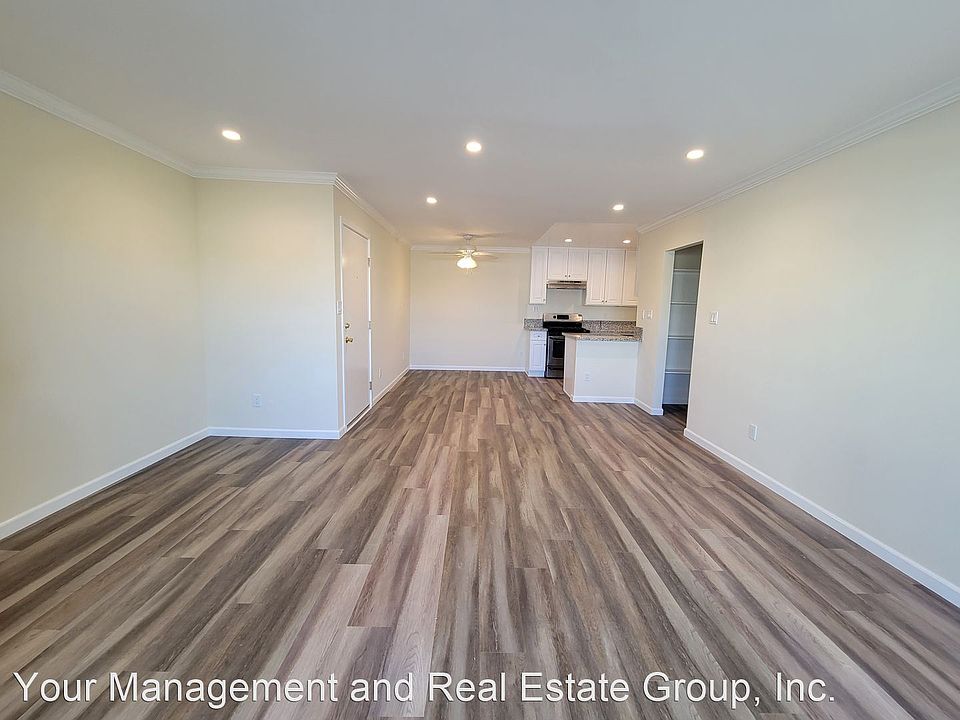 1st image of 18521 Prairie St #214