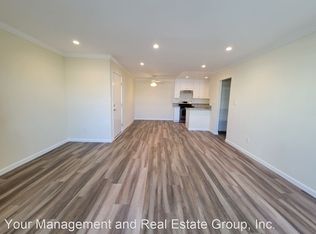 18521 Prairie St #214, Northridge, CA 91324