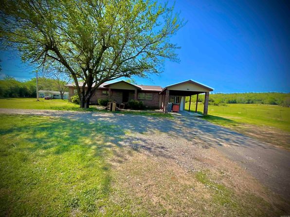1353 N 2nd St, Ozark, AR 72949