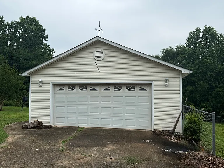 212 Bell Rd — Photo 16