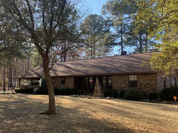 3rd image of 462 Kelley Rd