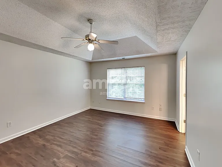 4238 Zephyrhills Dr NW — Photo 7
