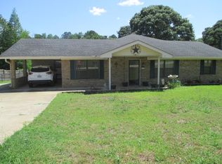 304 Cherokee Trl, Henderson, TX 75652