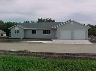 1916 Crystal Ave, Aberdeen, SD 57401