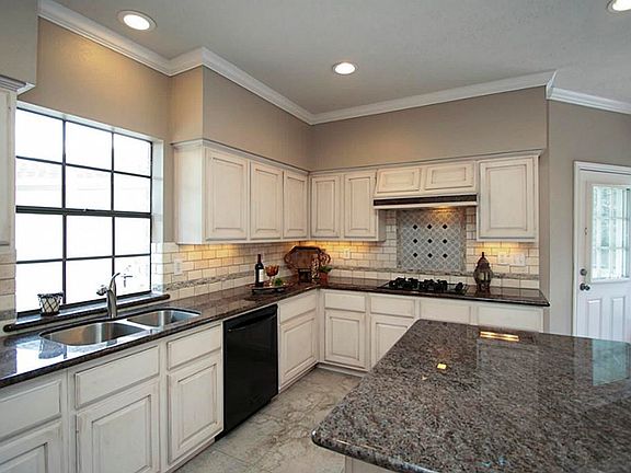 5th image of 14303 Hillside Hickory Ct