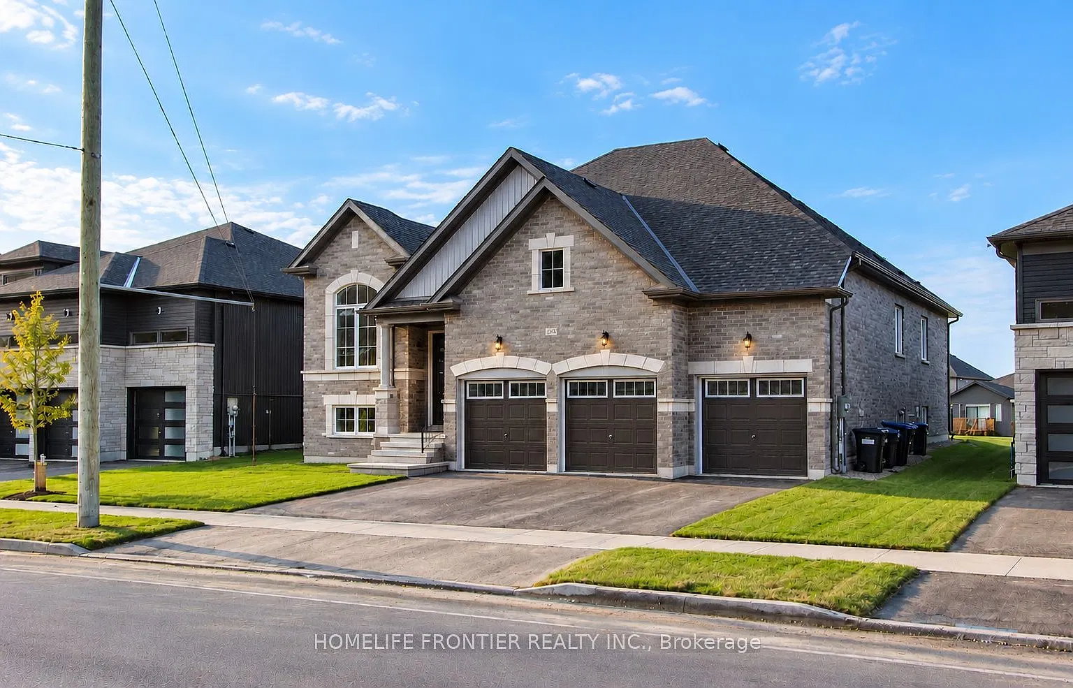 4 bed, $3,100 — Photo 1