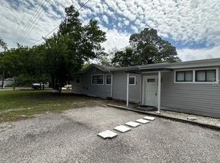 9610 N Willow Ave, Tampa, FL 33612