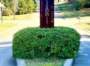 330 Greenbriar St, Starkville, MS 39759